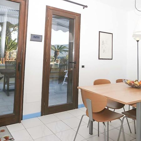 Il Porto Trilocale Nr.7 Appartement Porto Azzurro Buitenkant foto