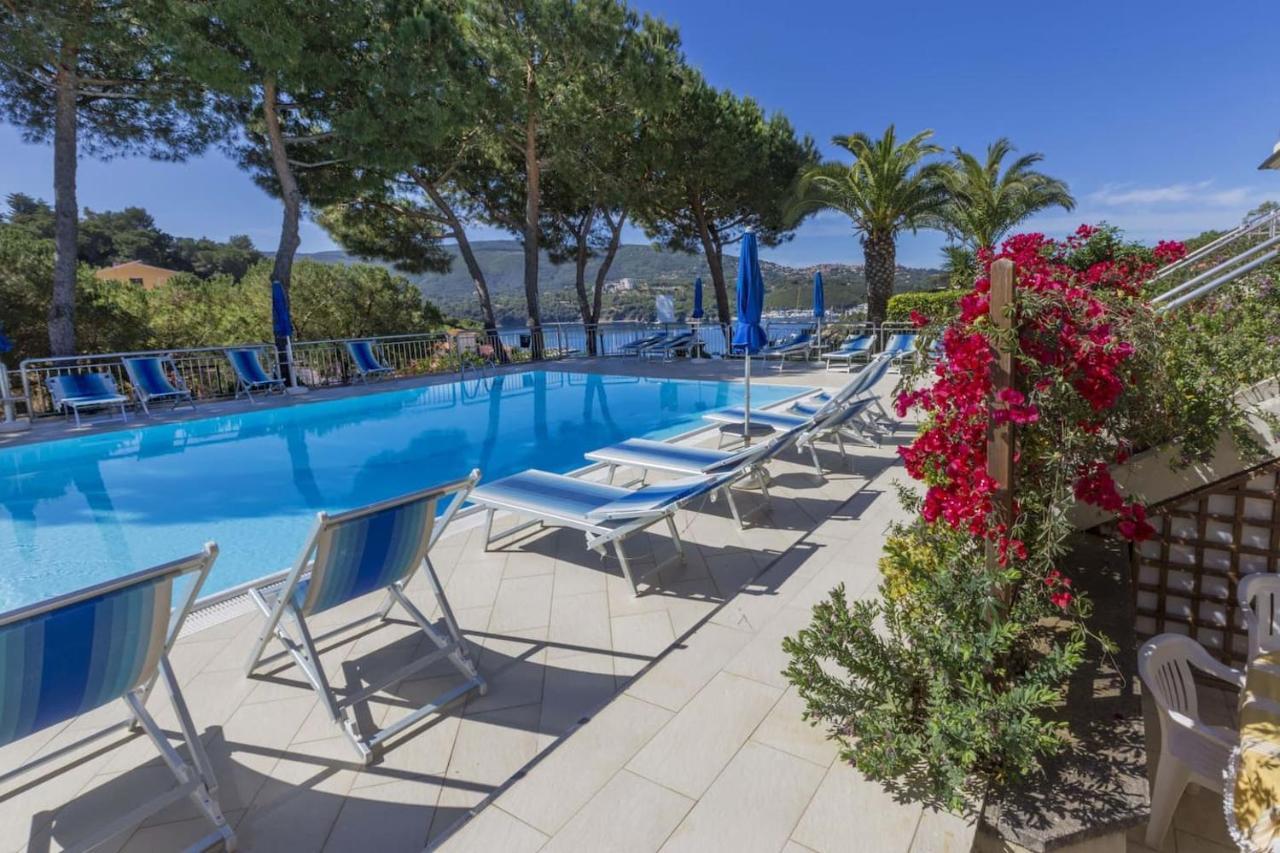 Il Porto Trilocale Nr.7 Appartement Porto Azzurro Buitenkant foto