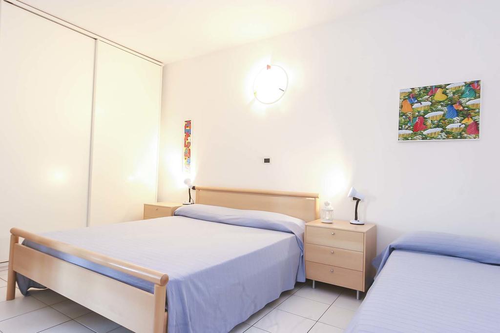Il Porto Trilocale Nr.7 Appartement Porto Azzurro Buitenkant foto