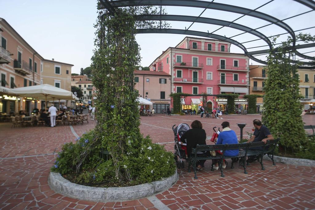 Il Porto Trilocale Nr.7 Appartement Porto Azzurro Buitenkant foto