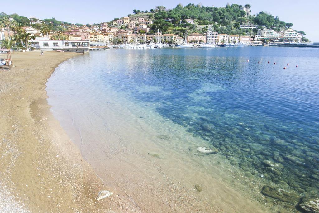 Il Porto Trilocale Nr.7 Appartement Porto Azzurro Buitenkant foto