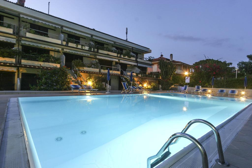 Il Porto Trilocale Nr.7 Appartement Porto Azzurro Buitenkant foto